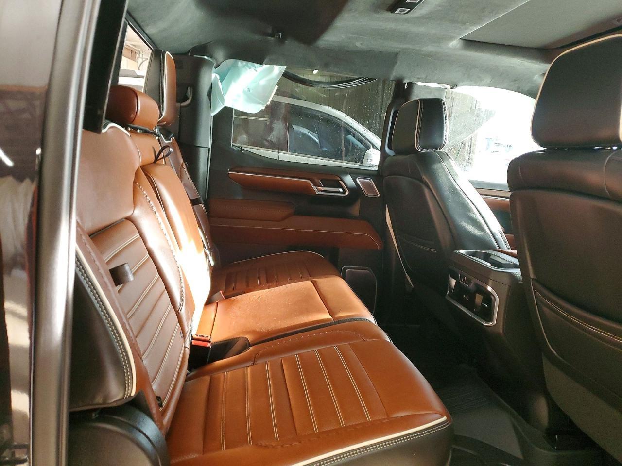 2023 GMC Sierra