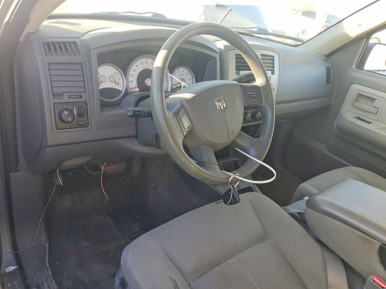 2006 DODGE Dakota