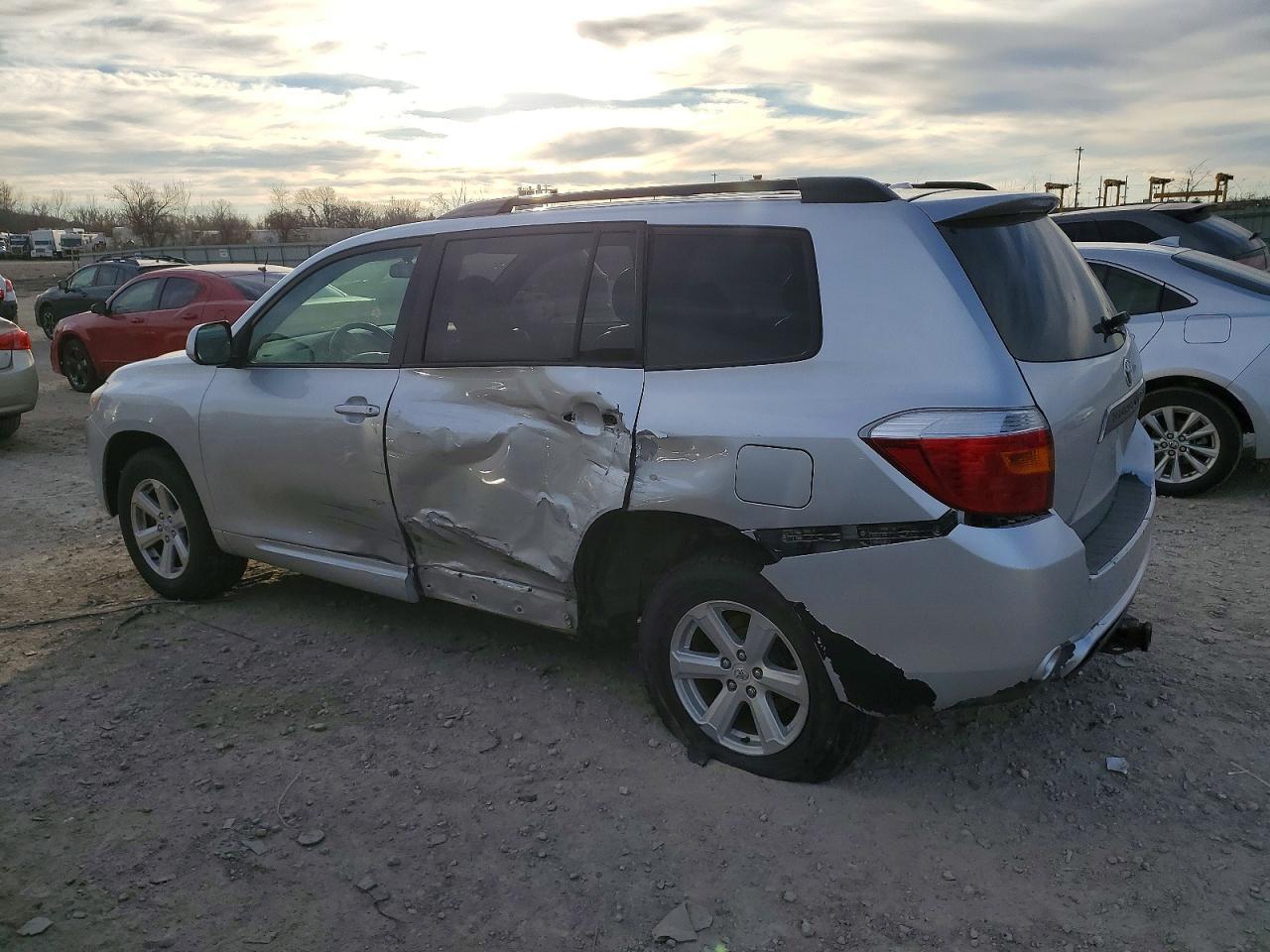 2010 TOYOTA HIGHLANDER