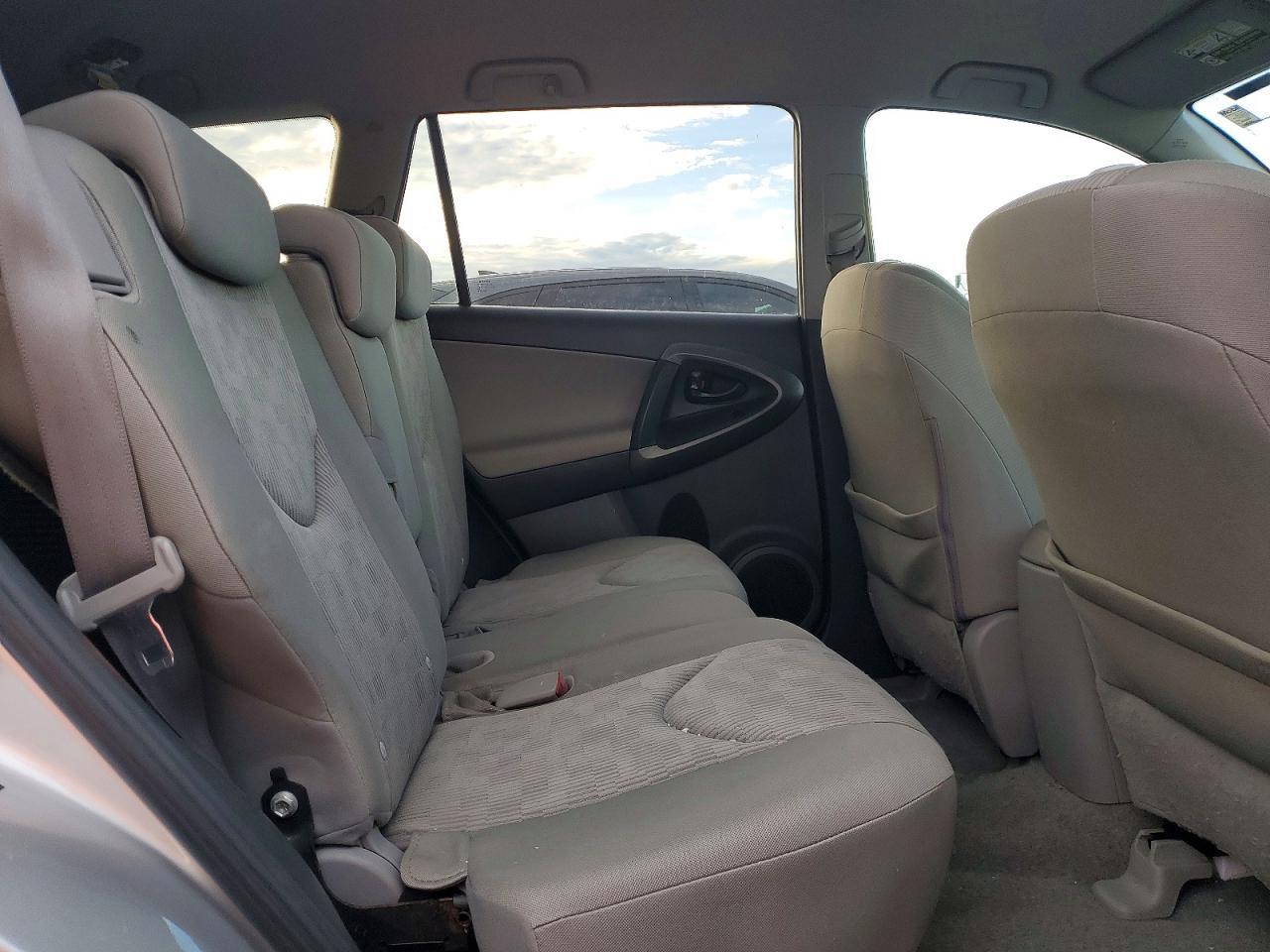 2010 TOYOTA RAV4