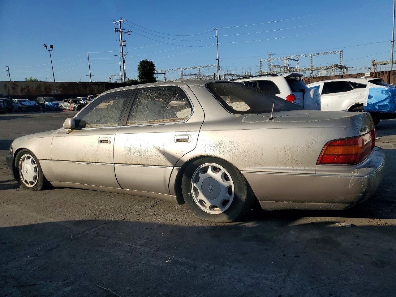 1999 LEXUS Ls 400