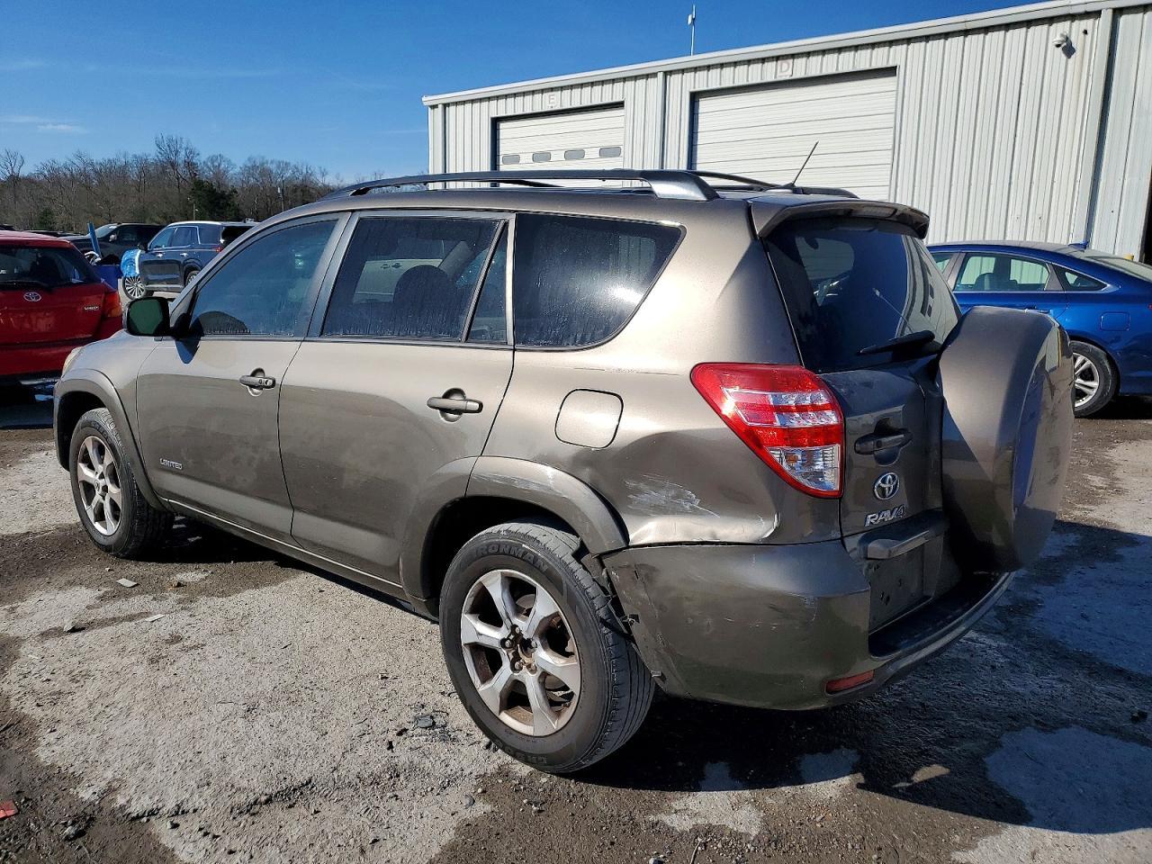 2011 TOYOTA RAV4
