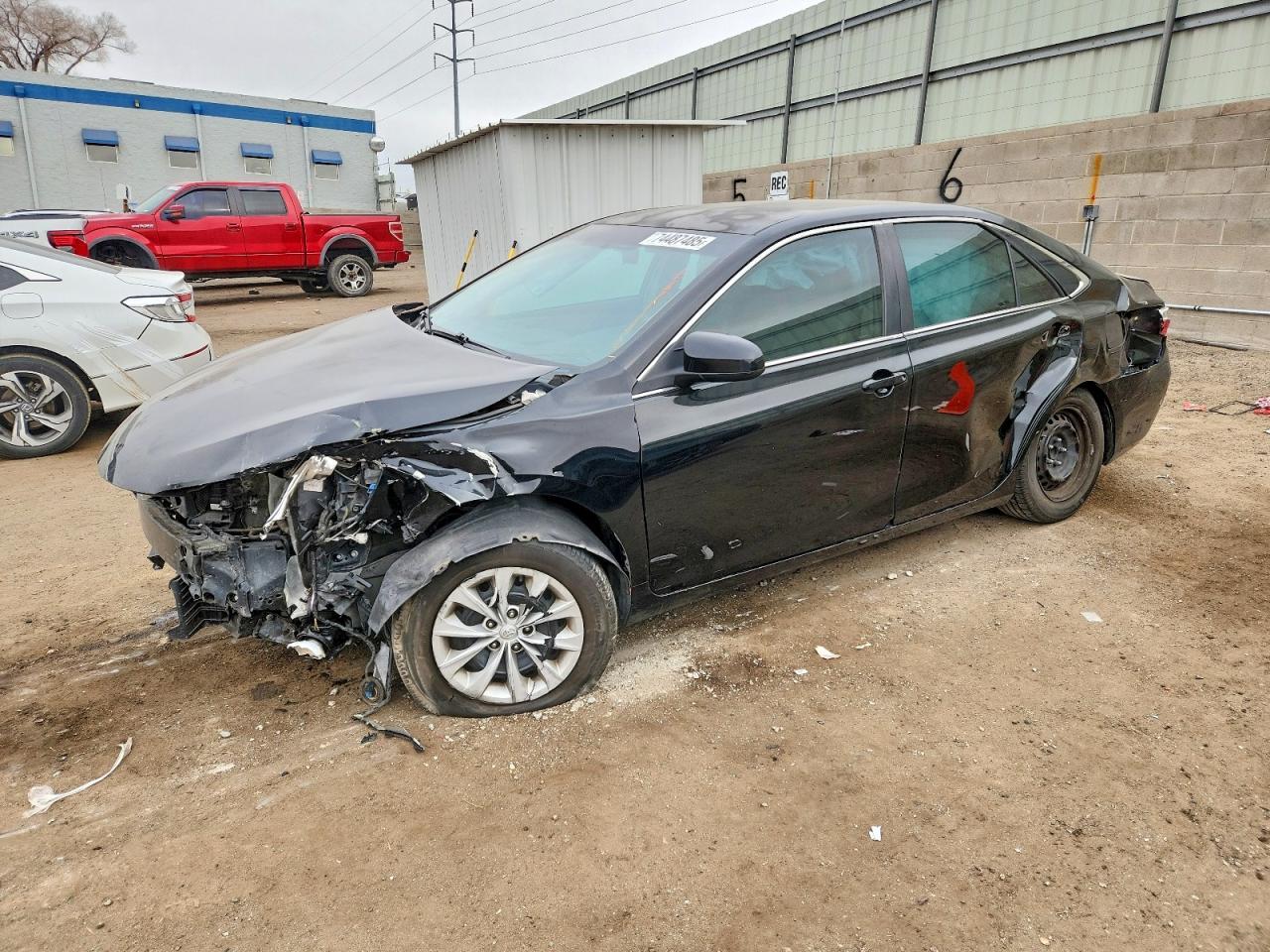 2015 TOYOTA CAMRY