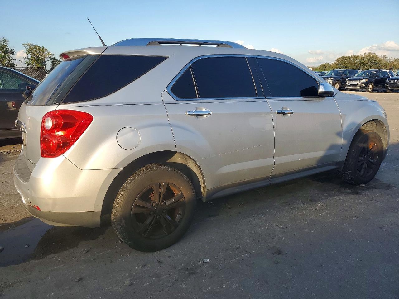 2011 CHEVROLET EQUINOX