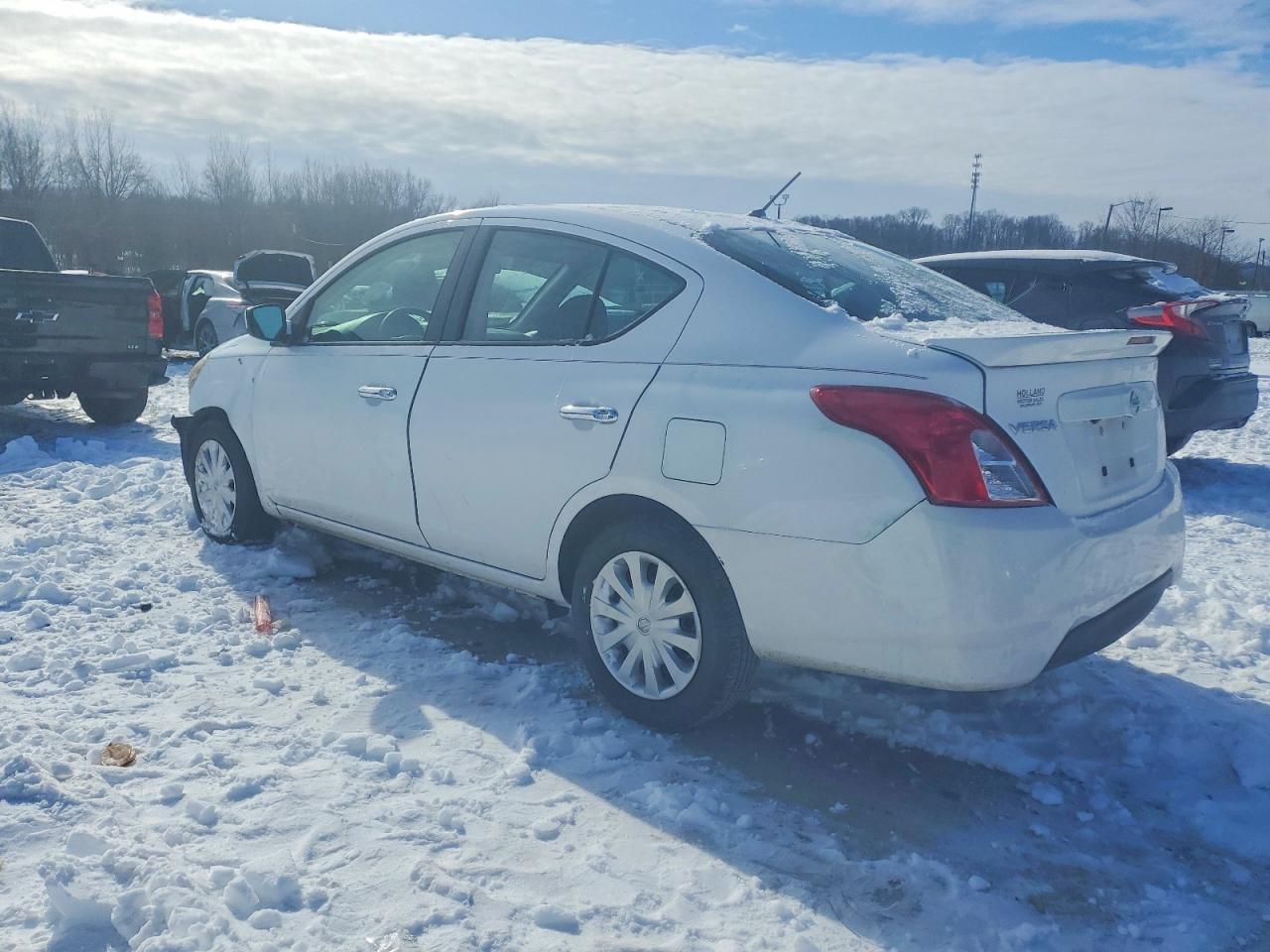 2019 NISSAN VERSA