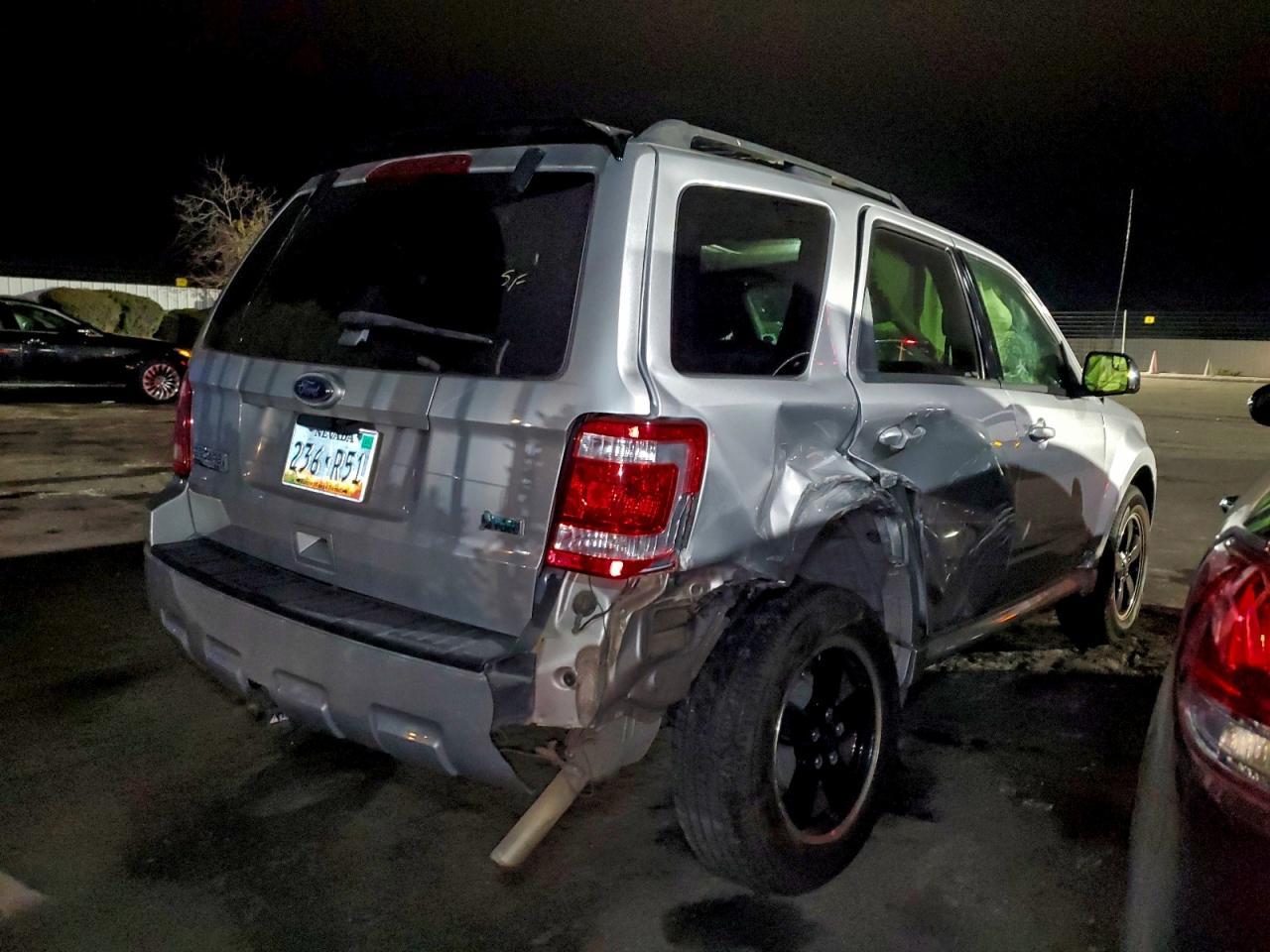 2010 FORD ESCAPE