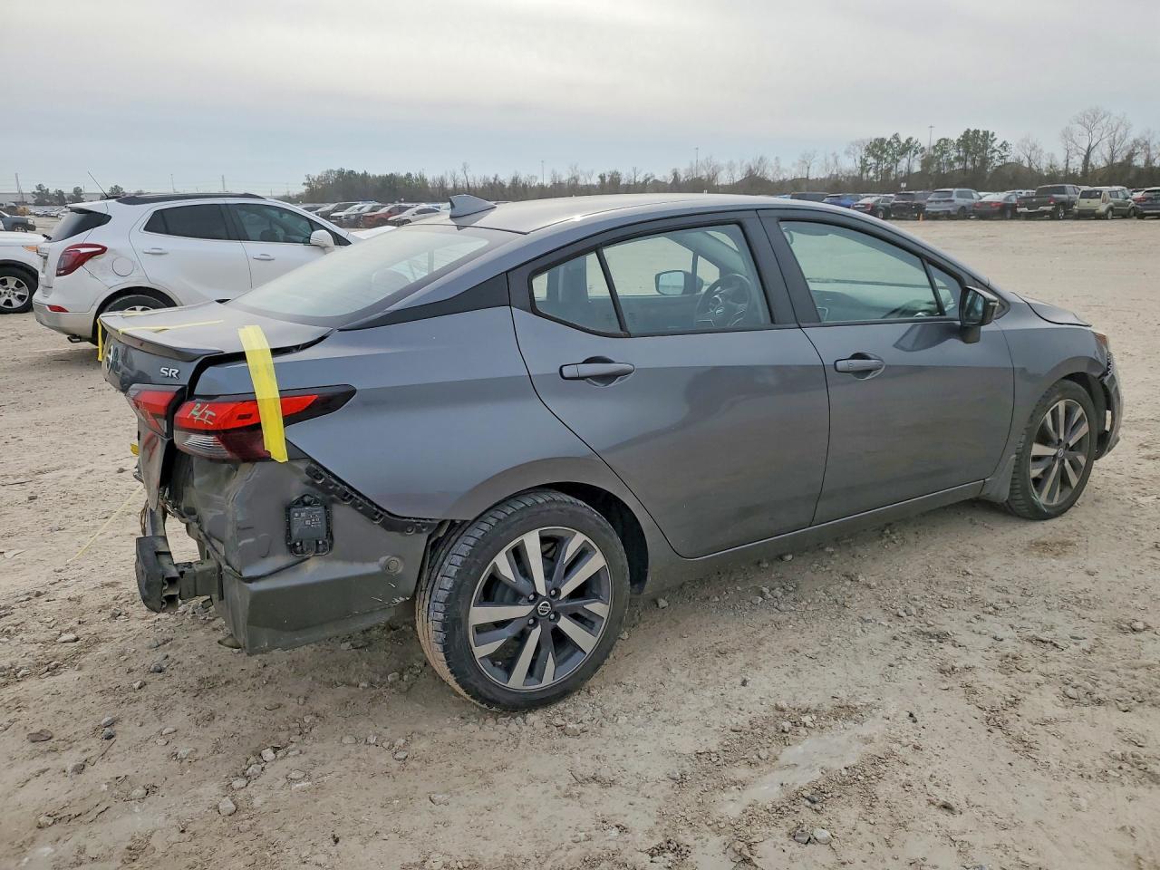 2021 NISSAN VERSA