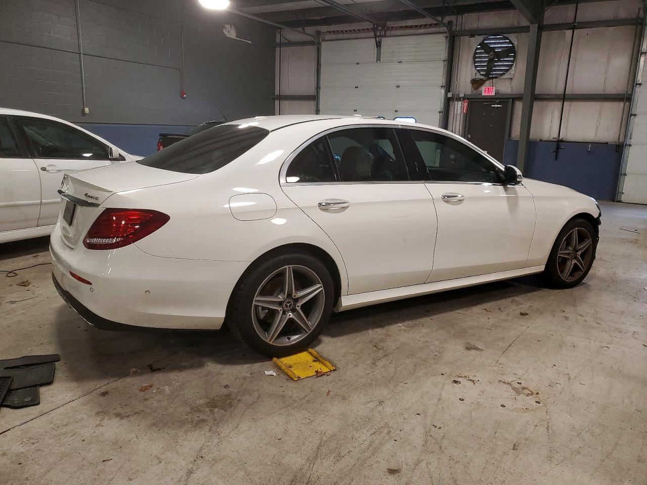 2017 MERCEDES-BENZ E-Class