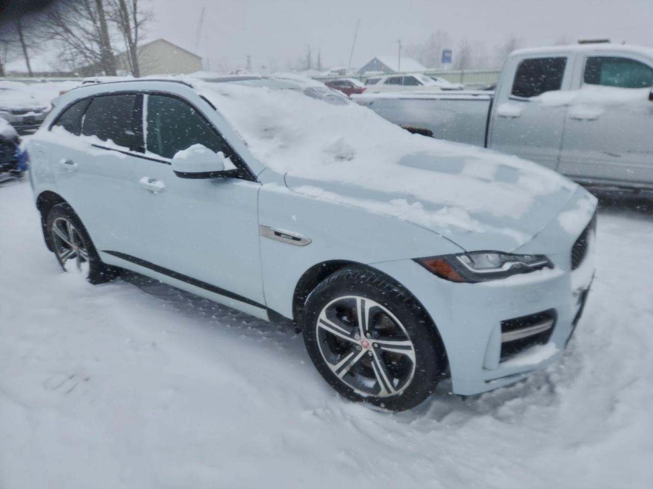 2017 JAGUAR F-Pace