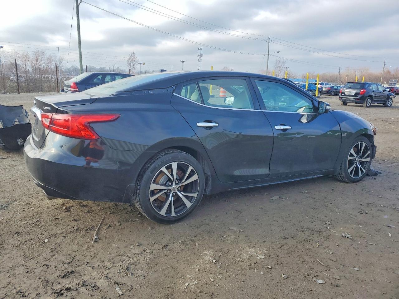 2017 NISSAN Maxima