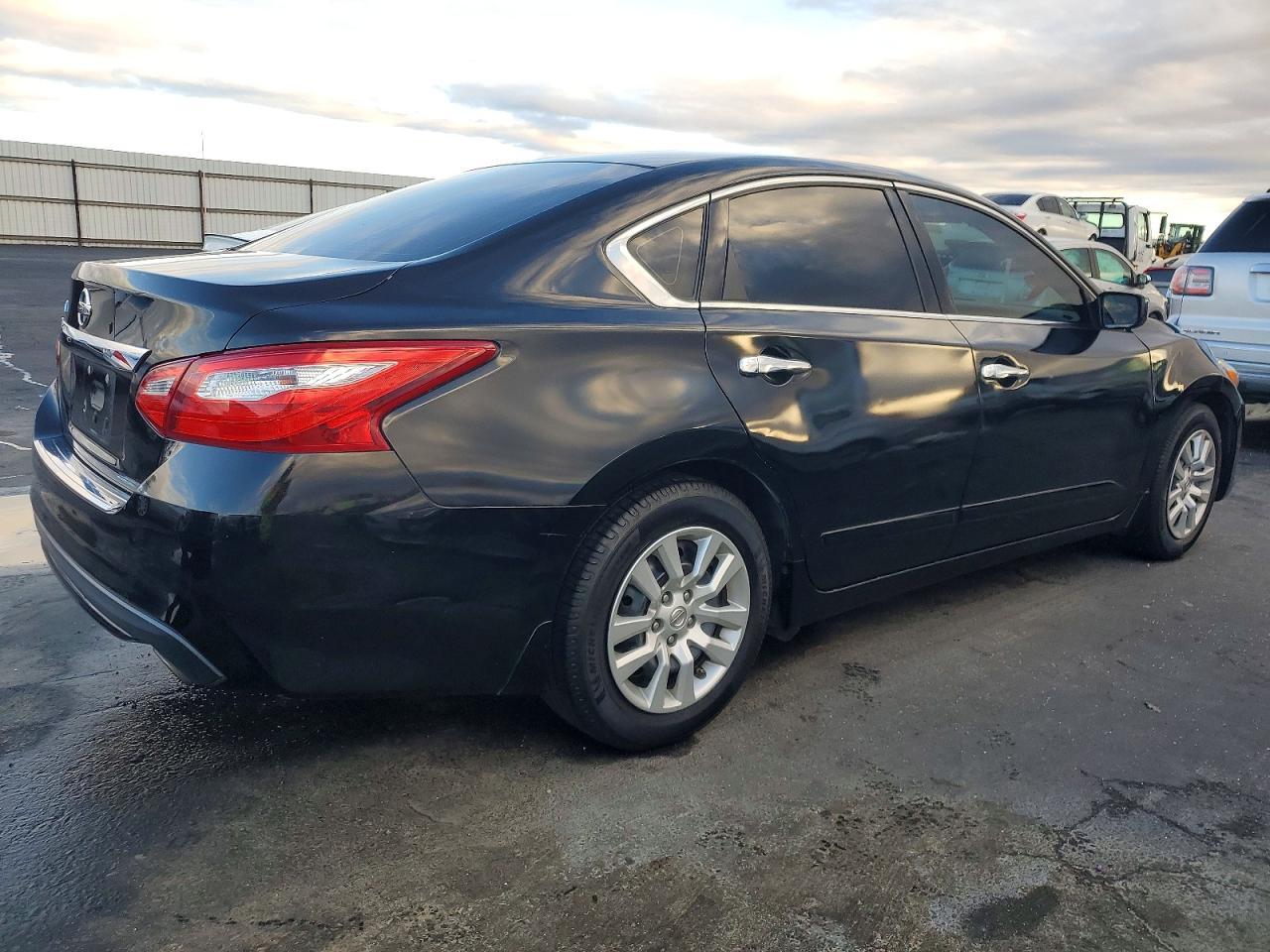 2017 NISSAN ALTIMA