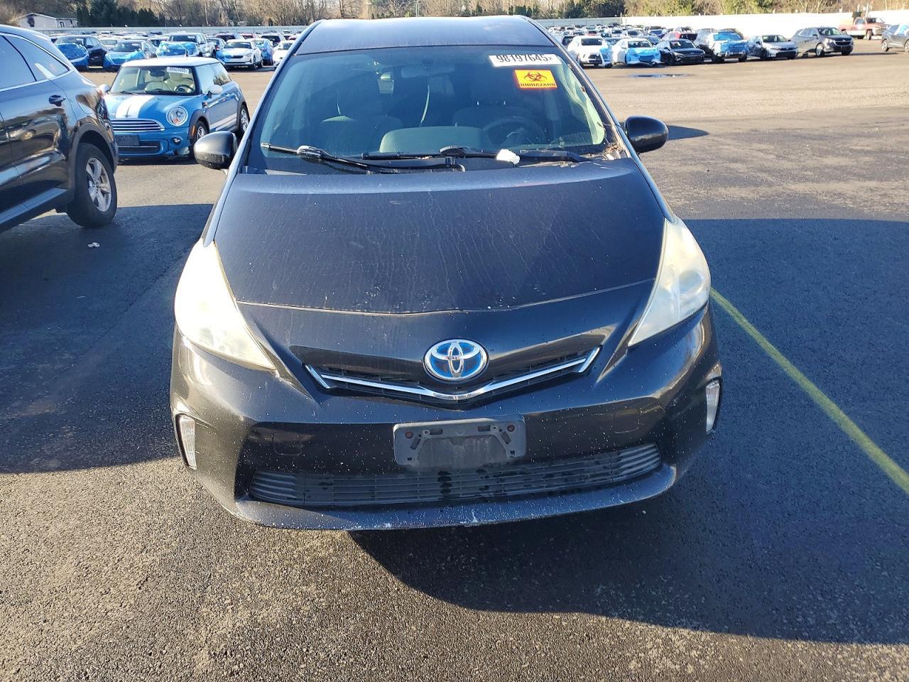 2014 TOYOTA PRIUS V