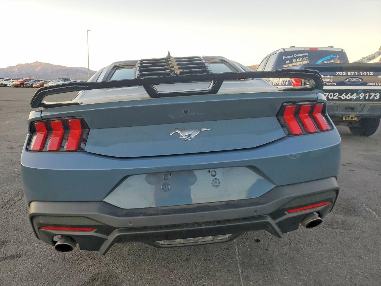 2025 FORD MUSTANG