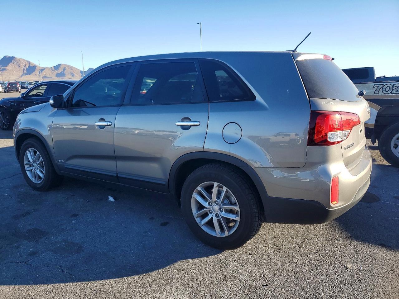 2015 KIA SORENTO
