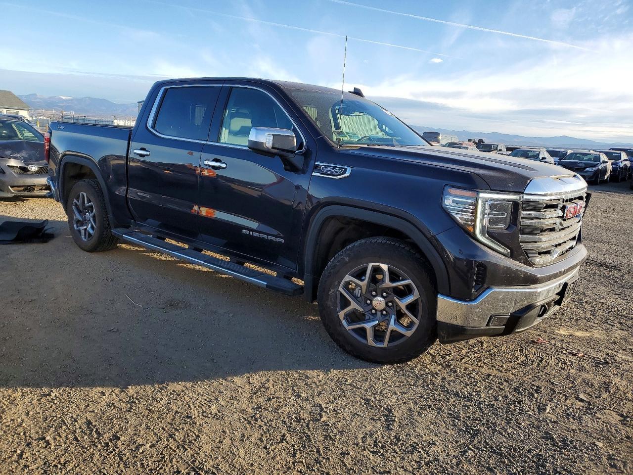 2023 GMC Sierra