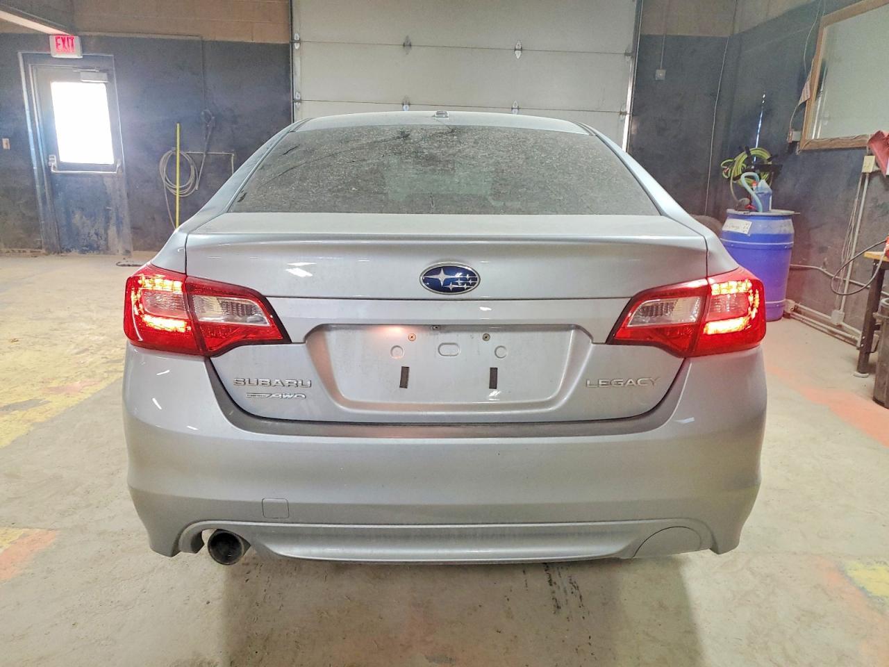 2015 SUBARU Legacy