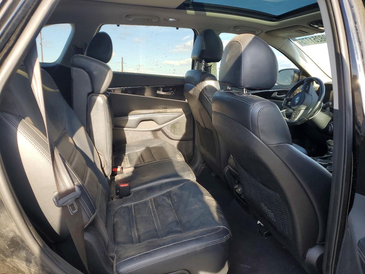 2018 KIA SORENTO