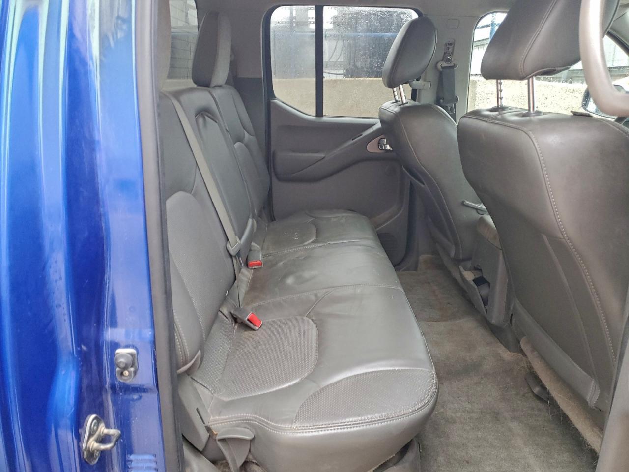 2012 NISSAN Frontier