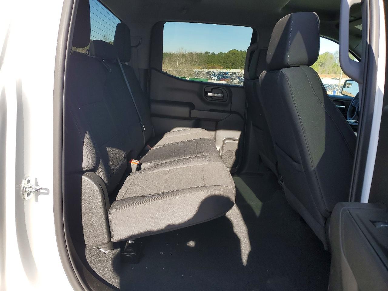2025 CHEVROLET Silverado