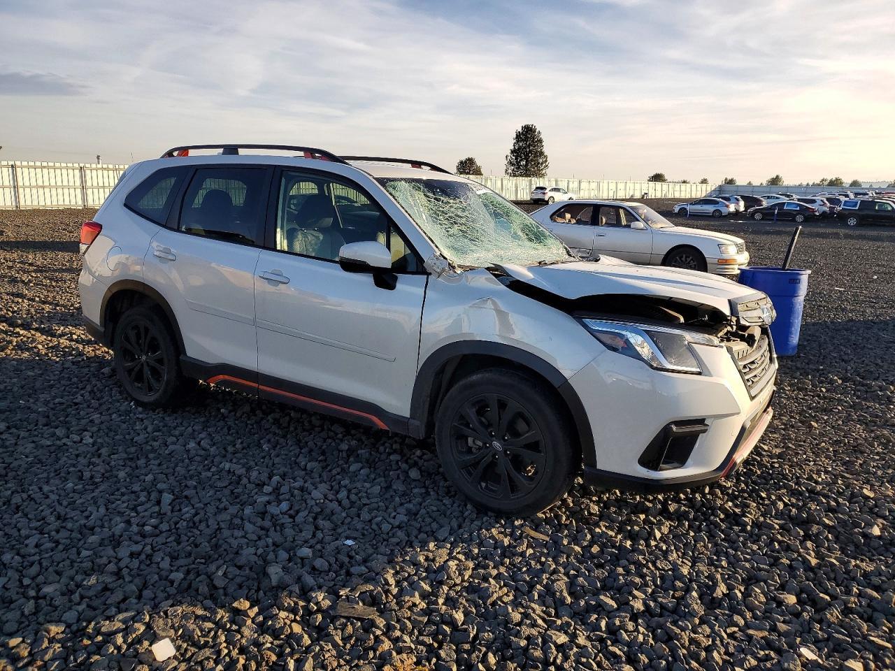 2023 SUBARU FORESTER