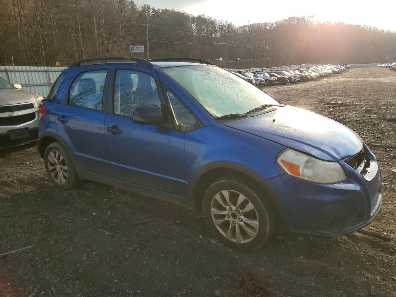 2013 SUZUKI SX4