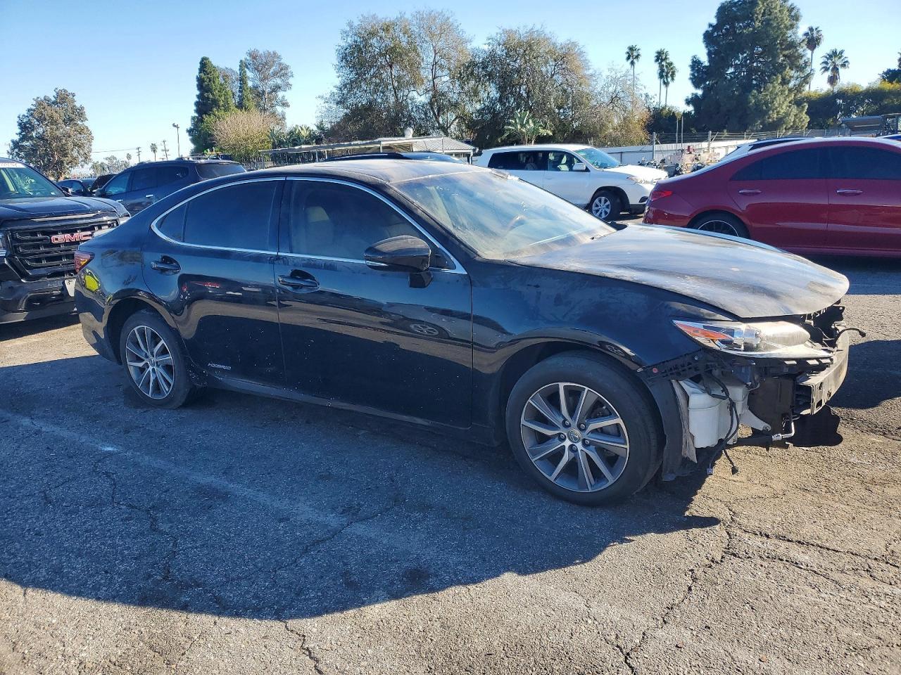 2017 LEXUS ES 300H