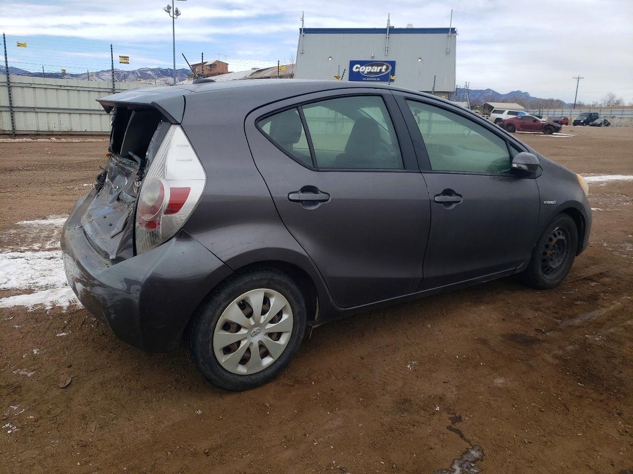 2013 TOYOTA Prius c