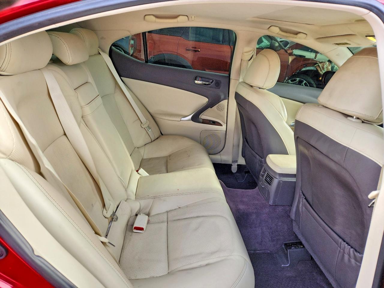 2011 LEXUS IS 250
