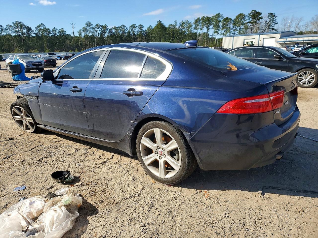2017 JAGUAR XE