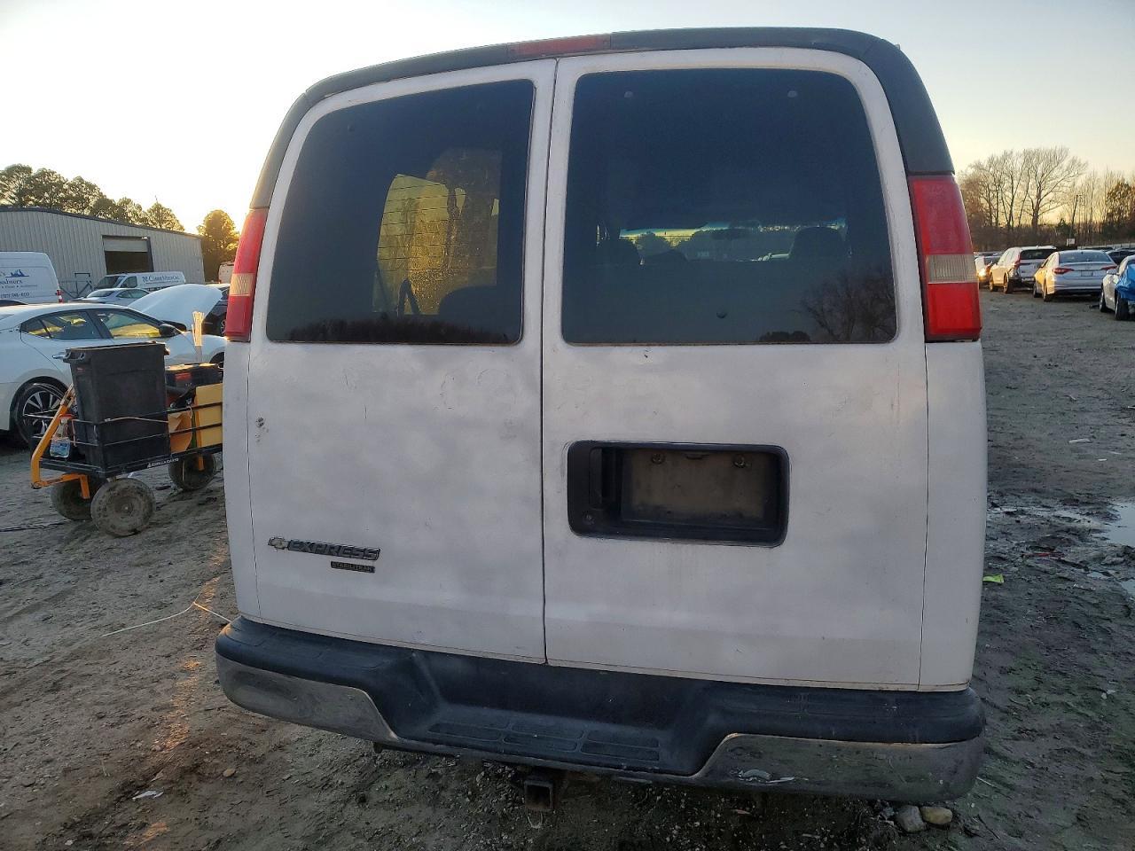 2008 CHEVROLET Express 3500
