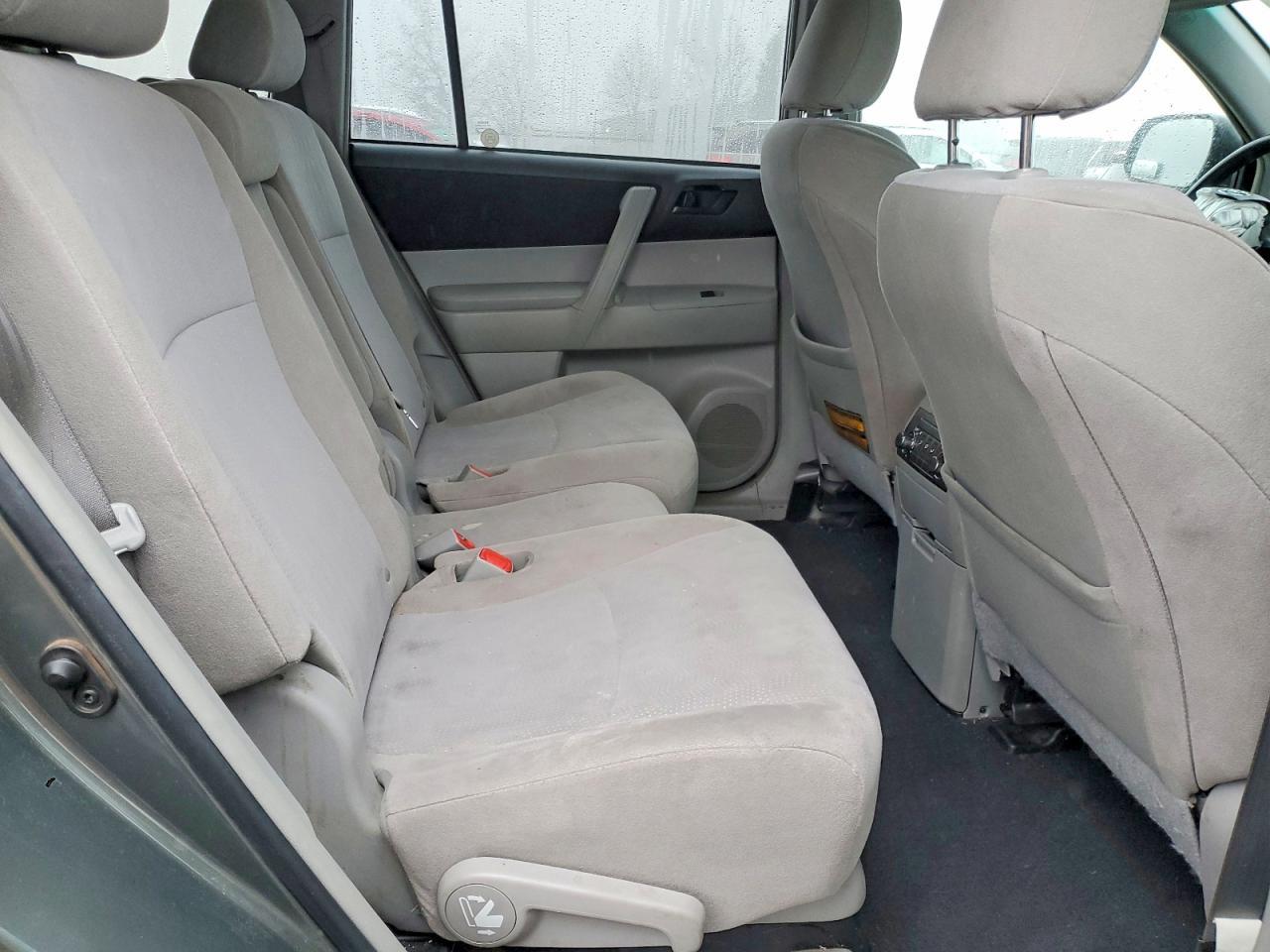2012 TOYOTA HIGHLANDER