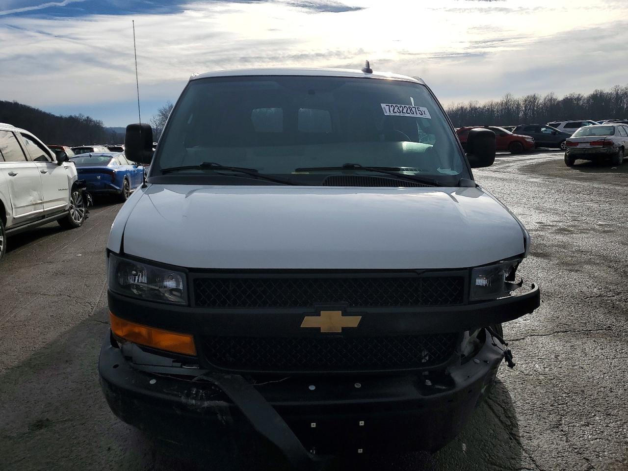 2022 CHEVROLET Express 3500