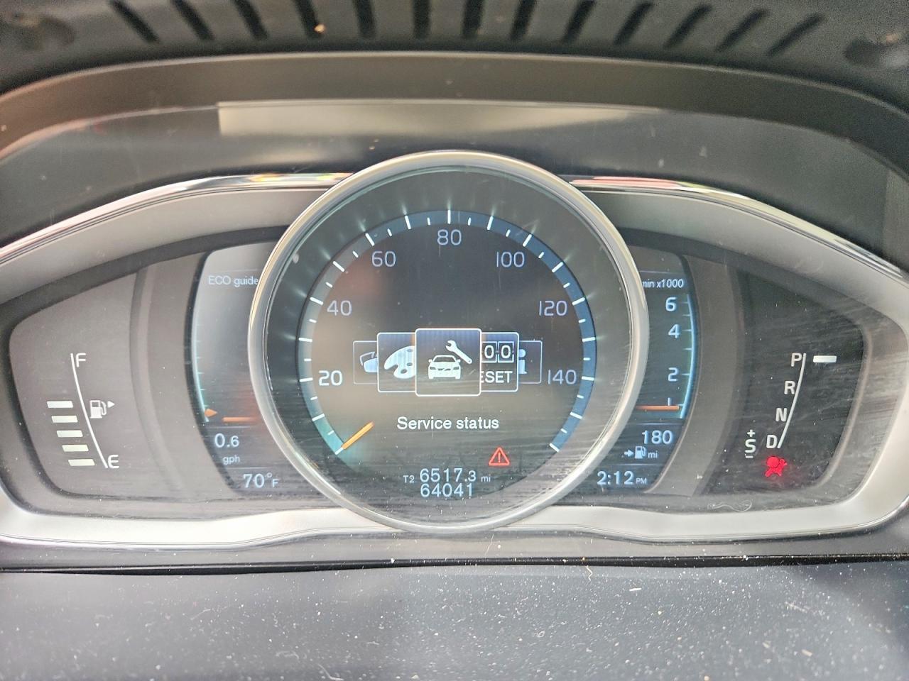 2015 VOLVO S60