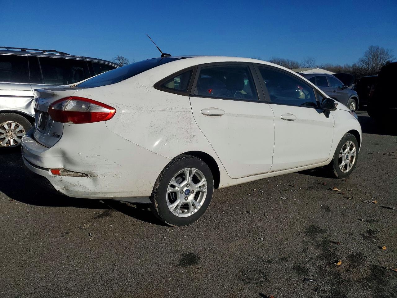 2016 FORD Fiesta