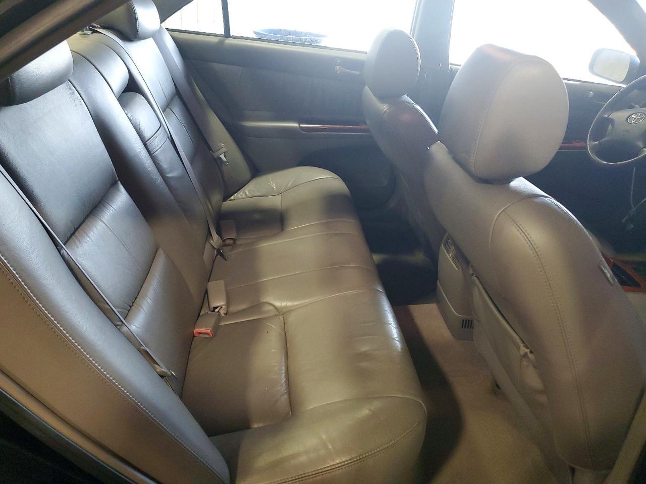 2004 TOYOTA CAMRY