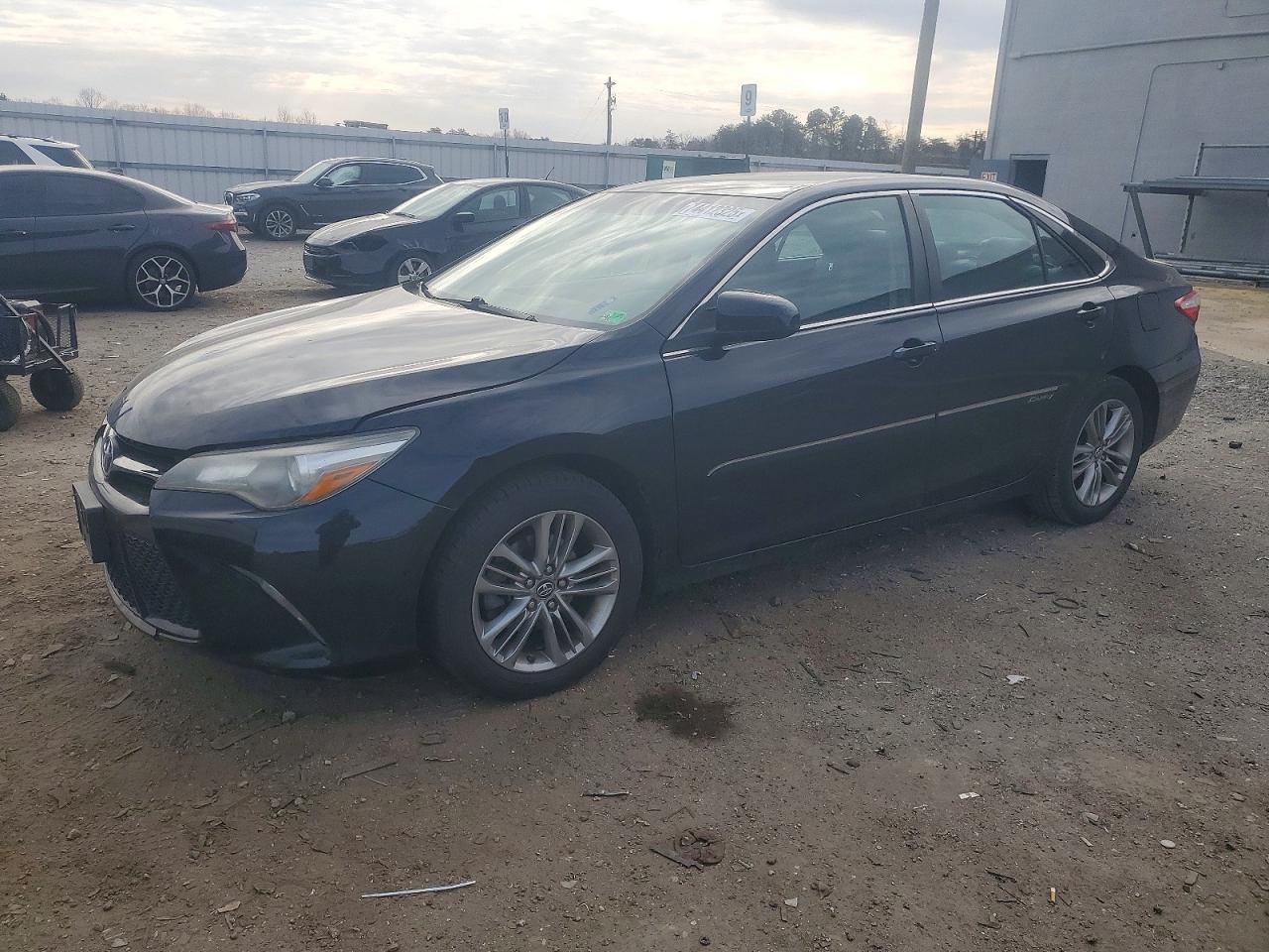 2017 TOYOTA CAMRY