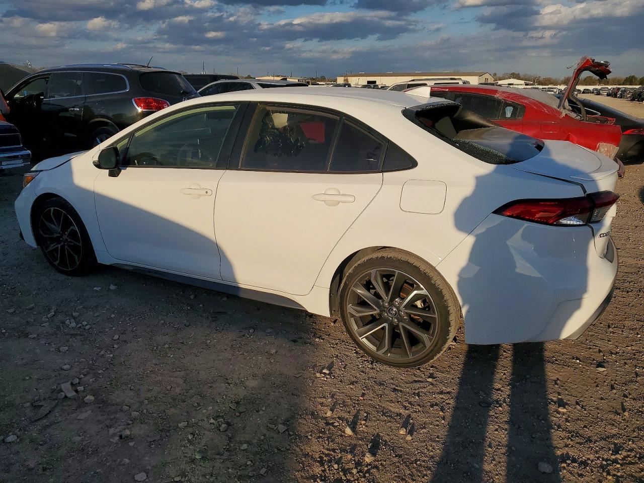 2021 TOYOTA COROLLA