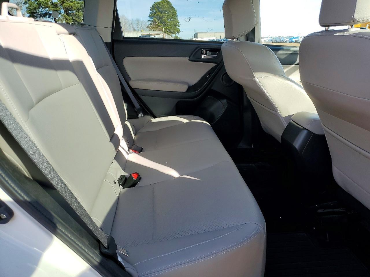 2018 SUBARU FORESTER