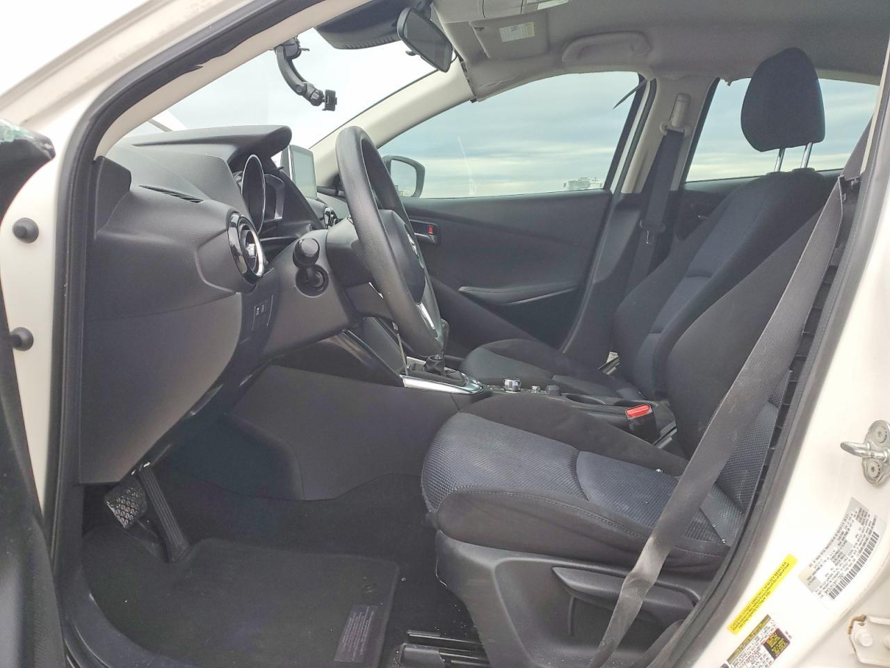 2017 TOYOTA YARIS