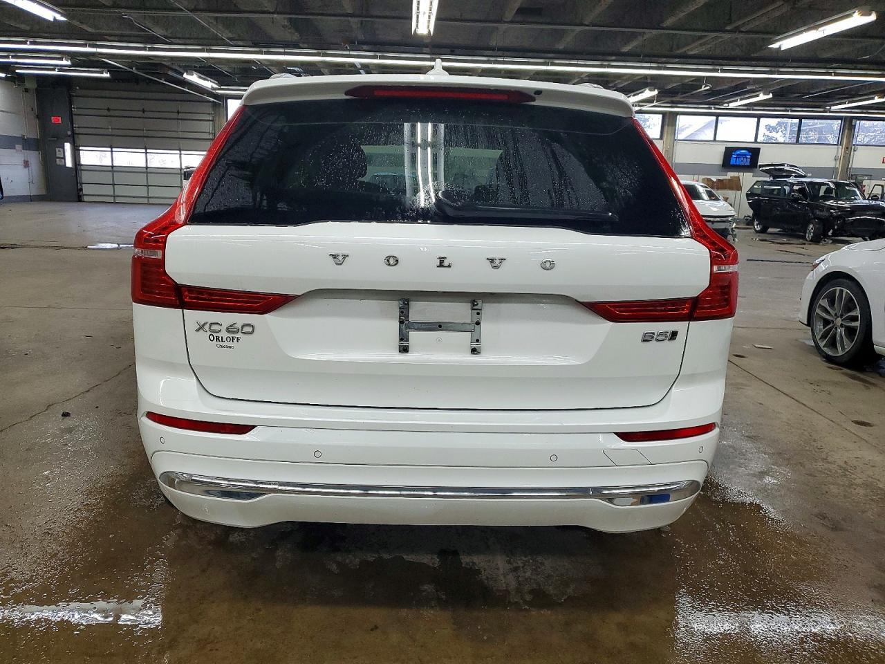 2023 VOLVO XC60