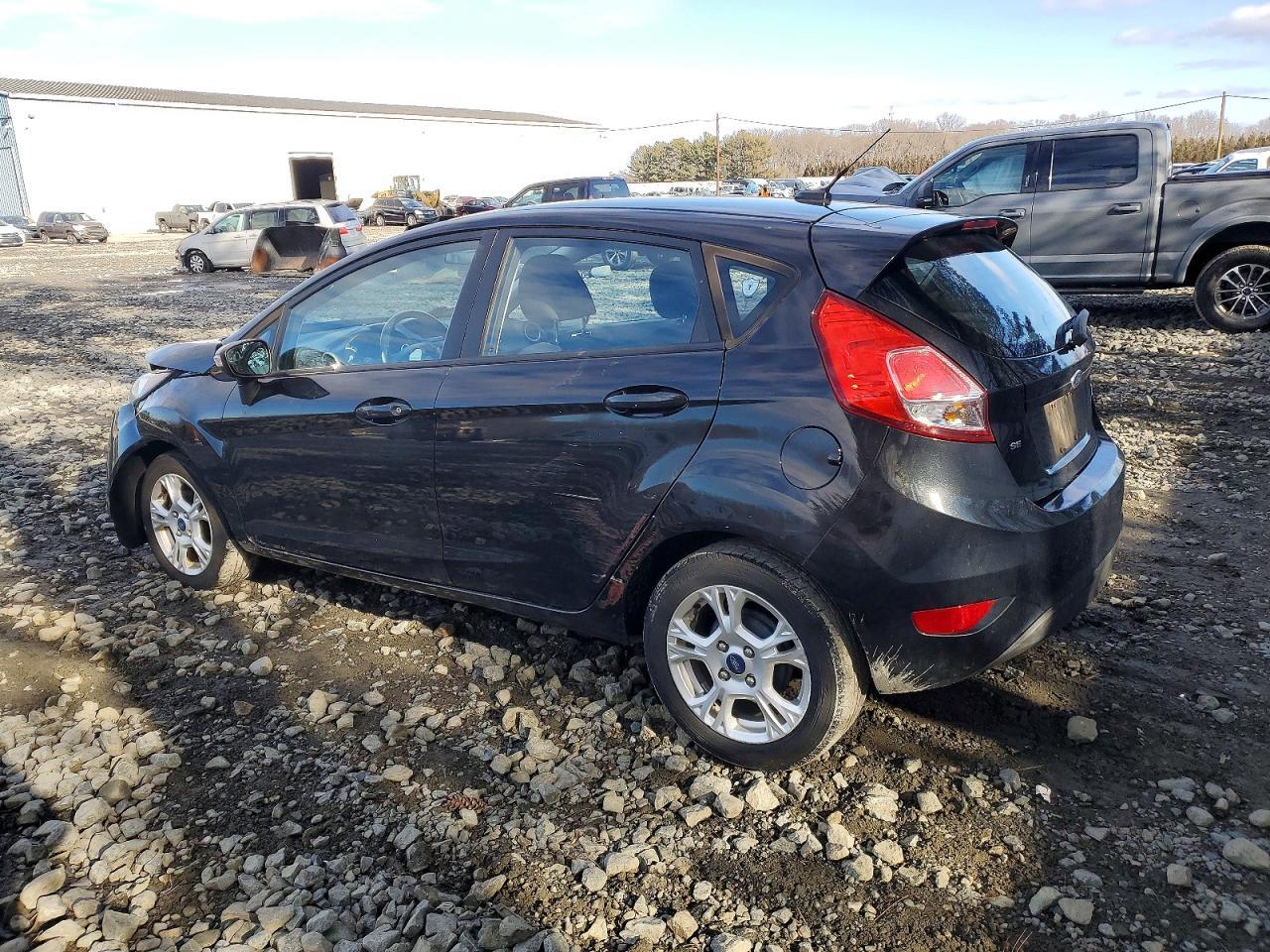 2014 FORD Fiesta