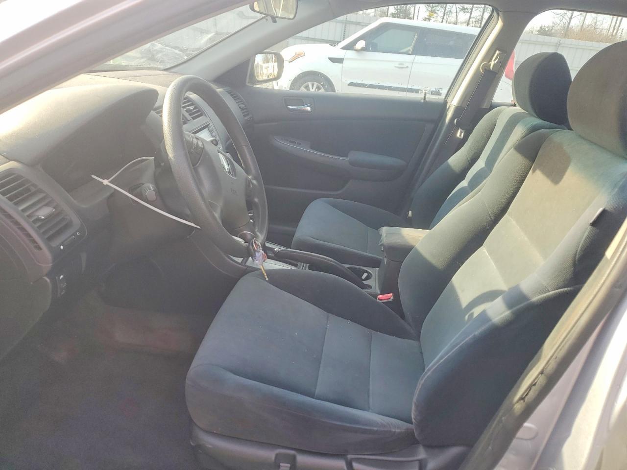 2004 HONDA ACCORD