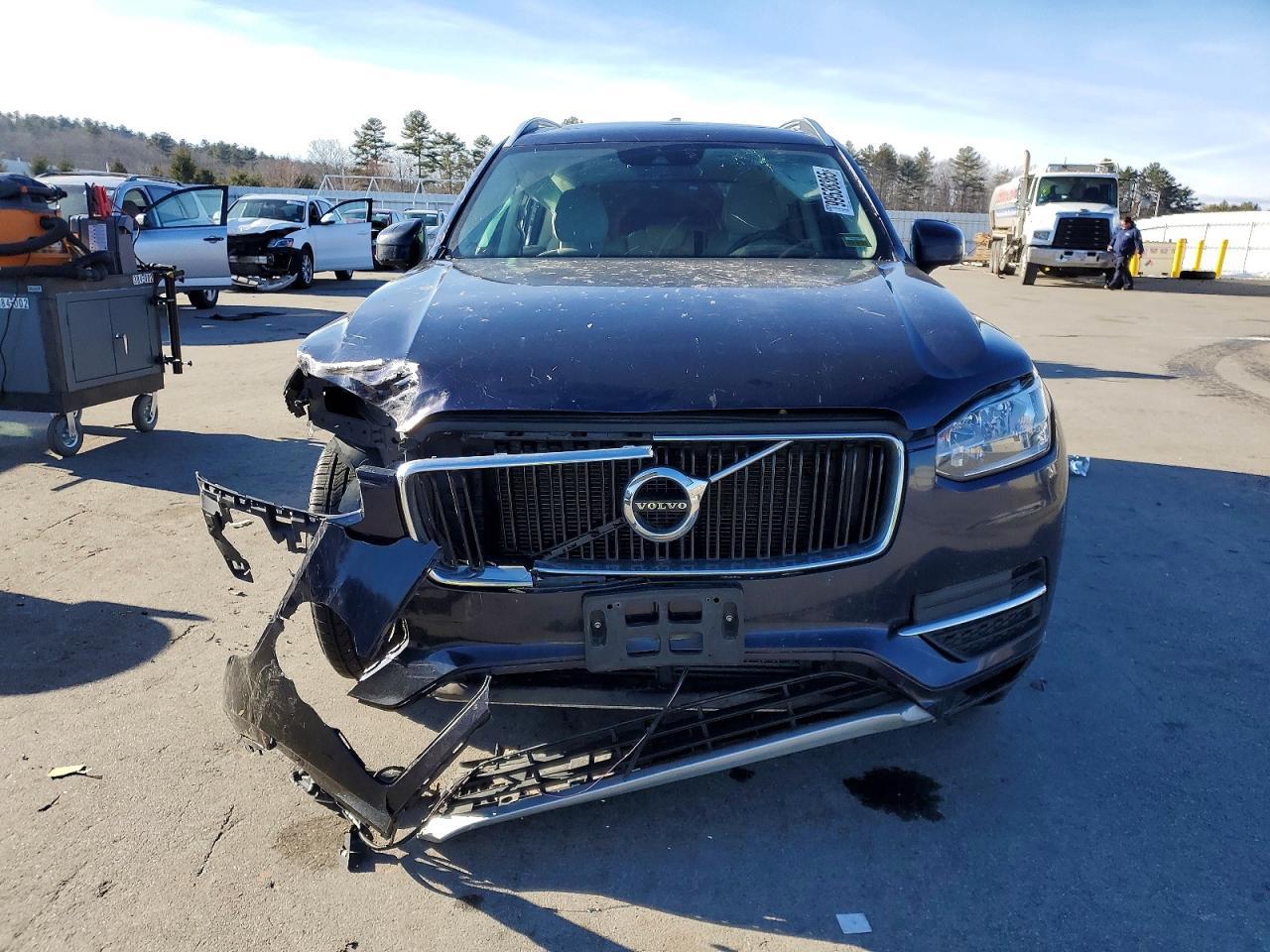 2016 VOLVO XC90