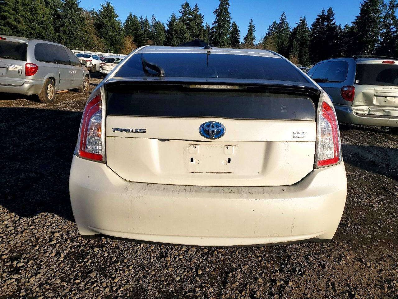 2015 TOYOTA PRIUS