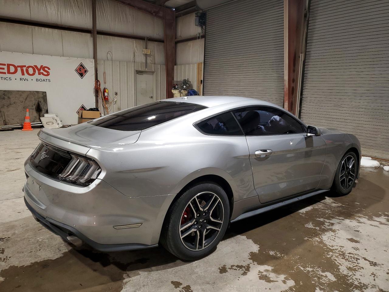 2020 FORD MUSTANG