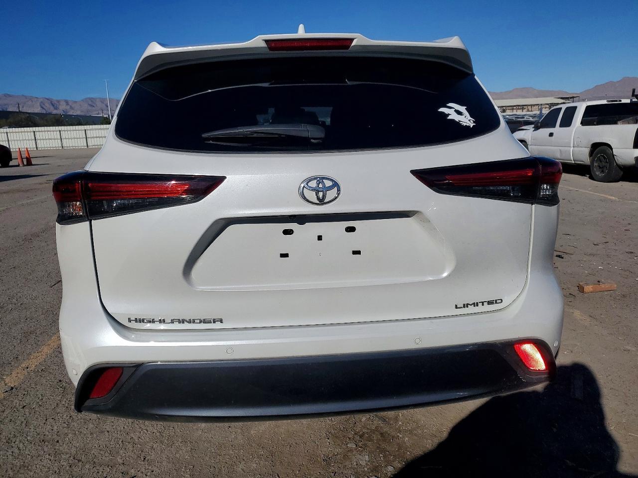 2024 TOYOTA HIGHLANDER