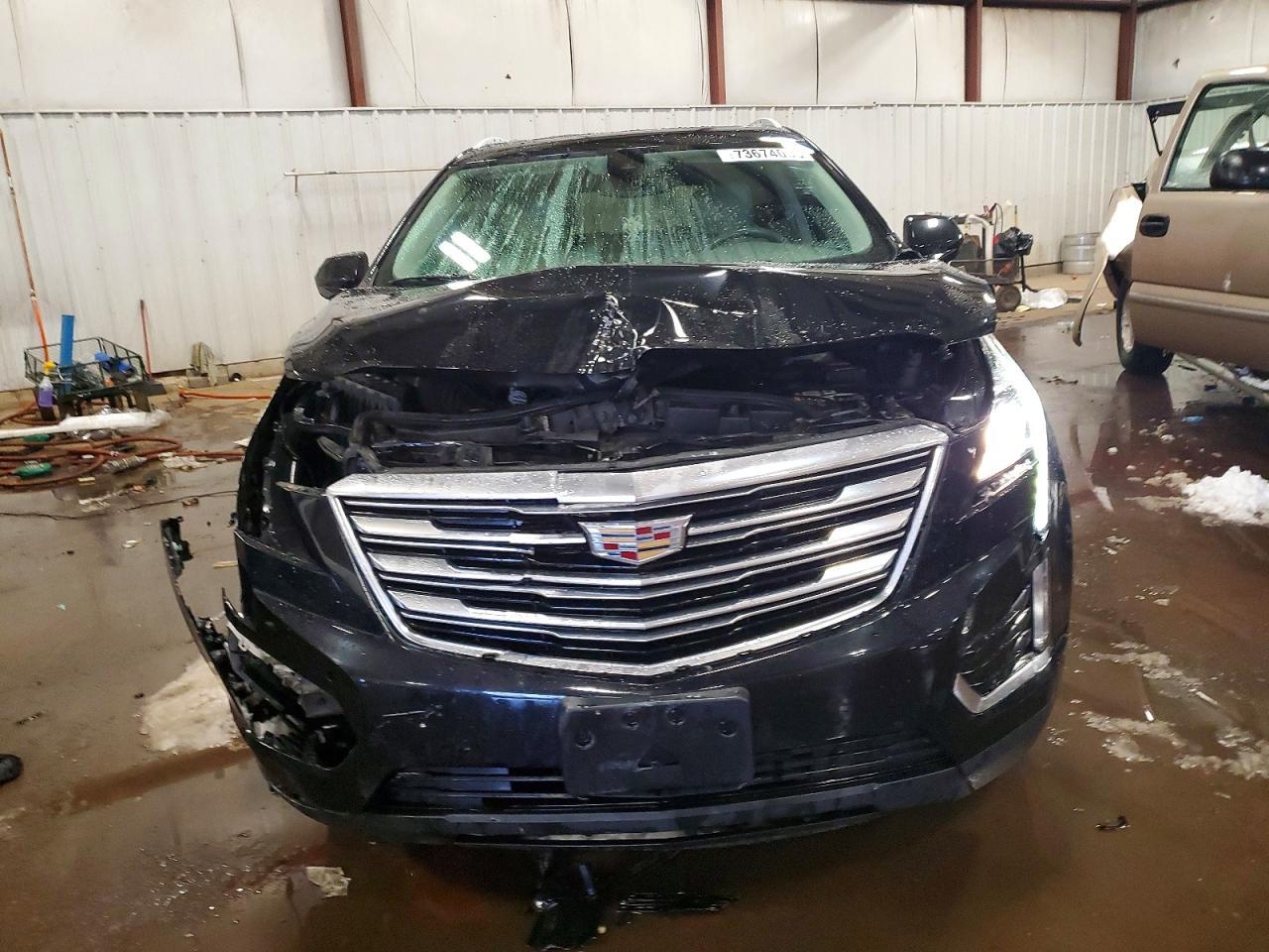 2017 CADILLAC XT5