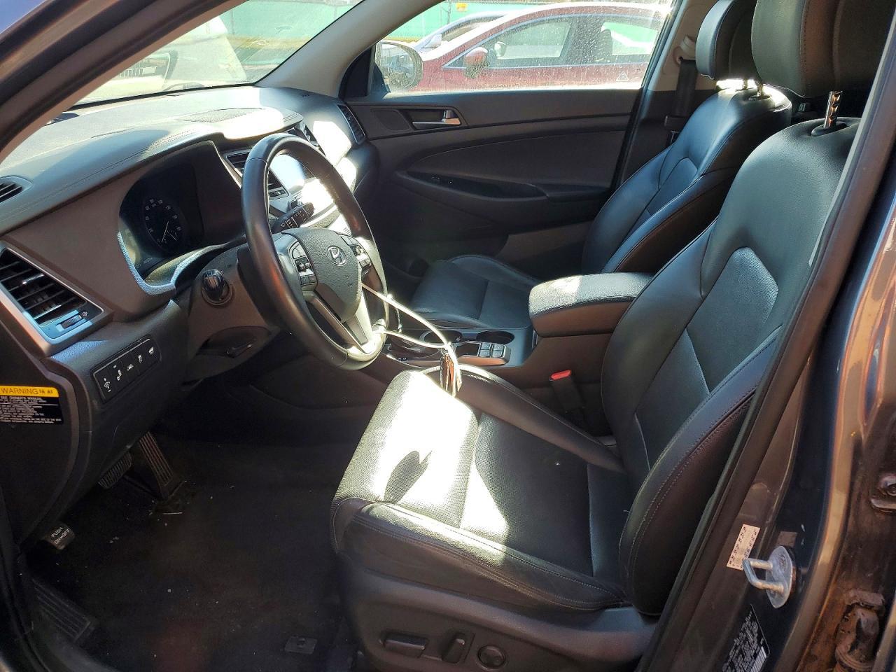 2016 HYUNDAI TUCSON