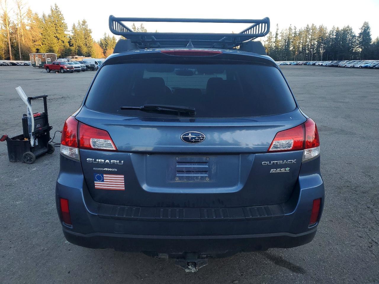 2013 SUBARU Outback