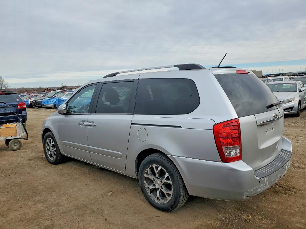2014 KIA SEDONA
